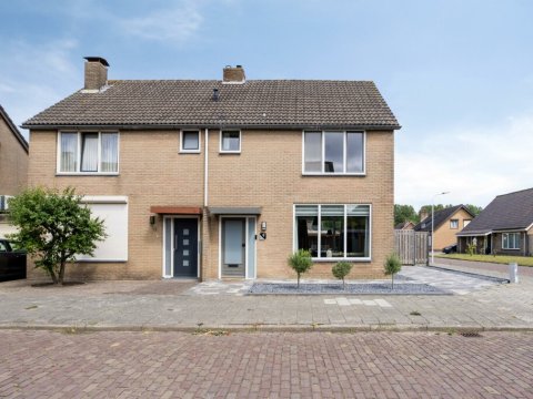  Piet Heinstraat 9, Kloosterzande