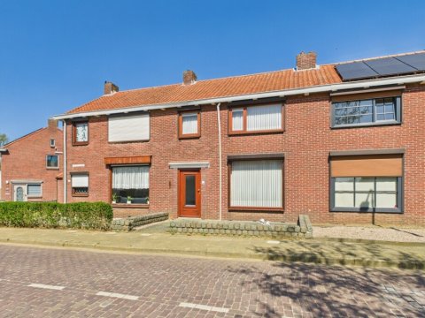  Hulsterloostraat 15, Nieuw Namen