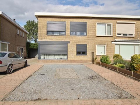  Zouterik 8, Philippine