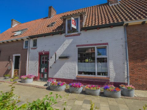  Prinses Beatrixstraat 19, Schoondijke