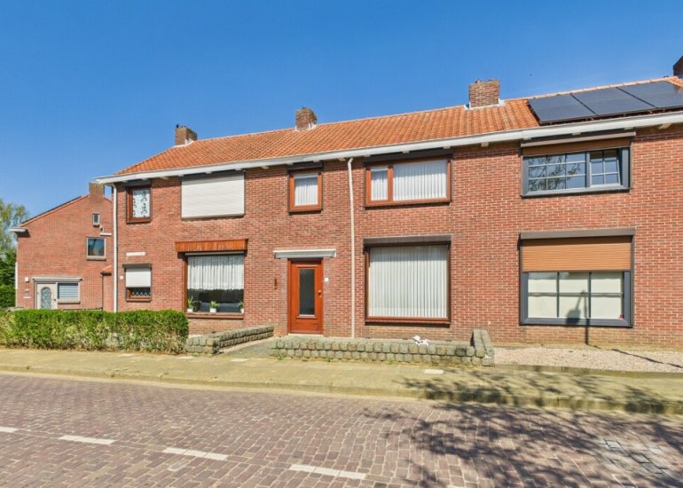  Hulsterloostraat 15, Nieuw Namen