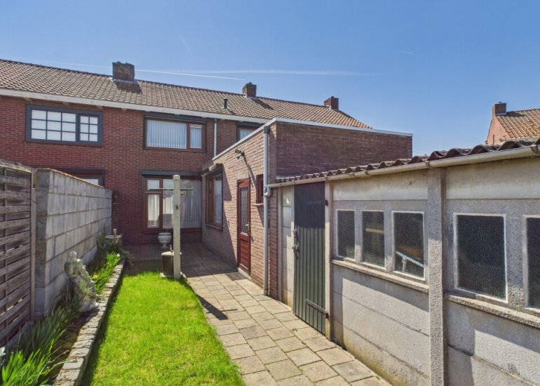  Hulsterloostraat 15, Nieuw Namen