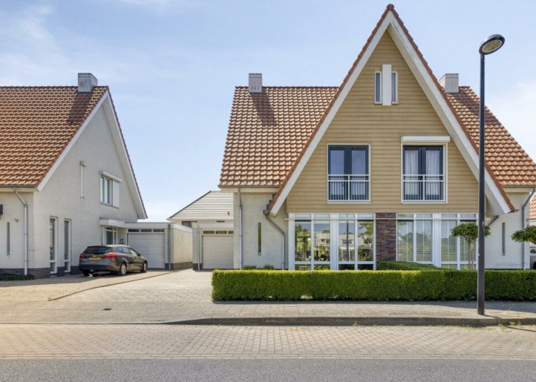  Vlinderlaan 16, Terneuzen