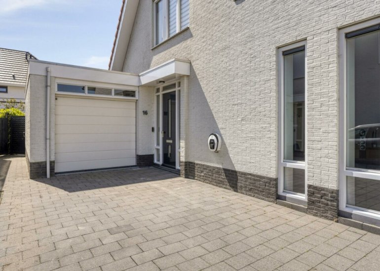  Vlinderlaan 16, Terneuzen