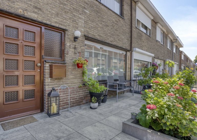  Bernhardstraat 8, Terneuzen