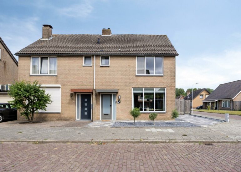  Piet Heinstraat 9, Kloosterzande