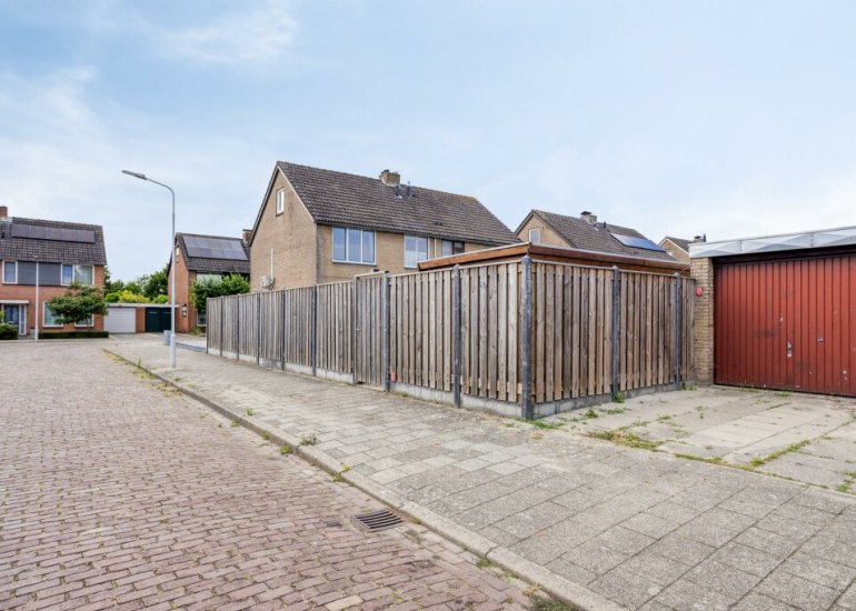  Piet Heinstraat 9, Kloosterzande
