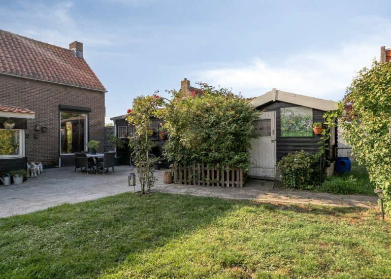 Burg. Verplankeplein 12, Biervliet