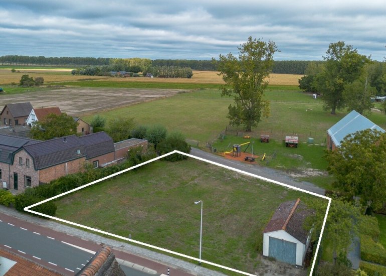 Hazelarenstraat 22, Koewacht