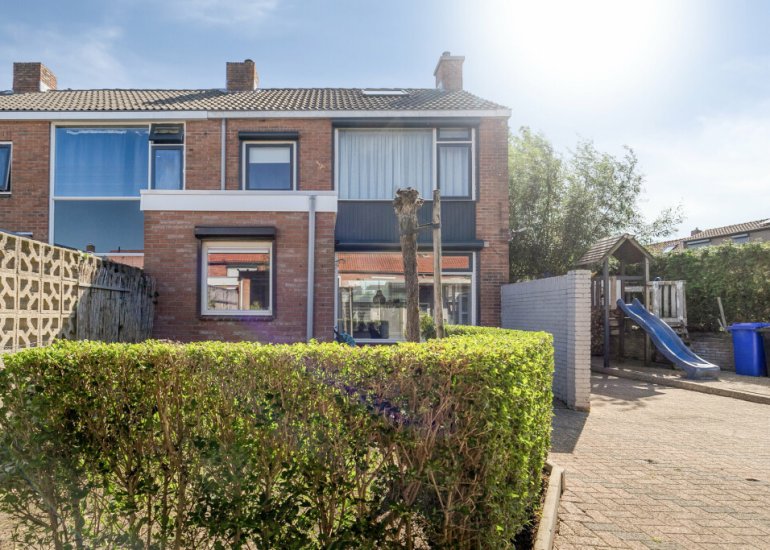 Wilhelminastraat 1, Hoek