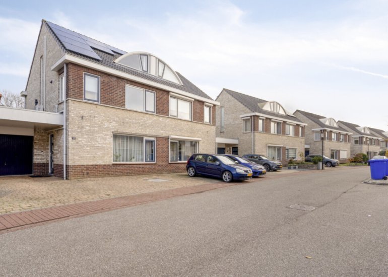  Parelmoerboog 10, Terneuzen