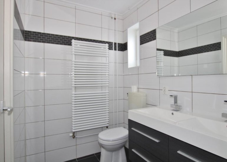  Zouterik 8, Philippine