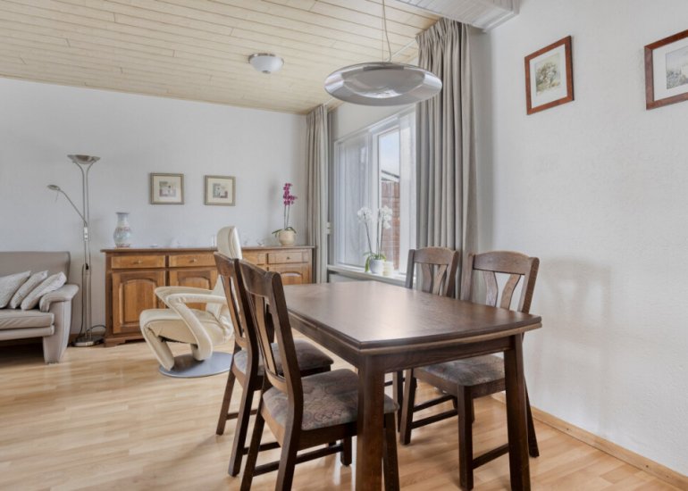  Pastoor Schetsstraat 1B, Sint Jansteen