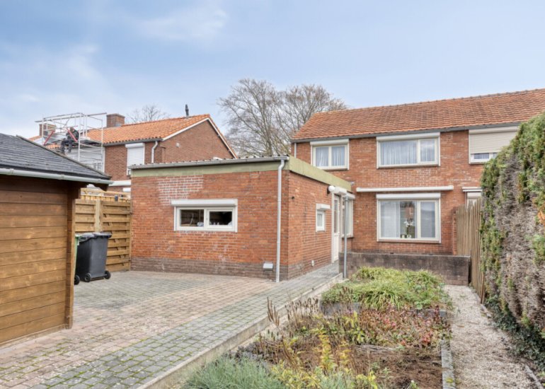  Pastoor Schetsstraat 1B, Sint Jansteen