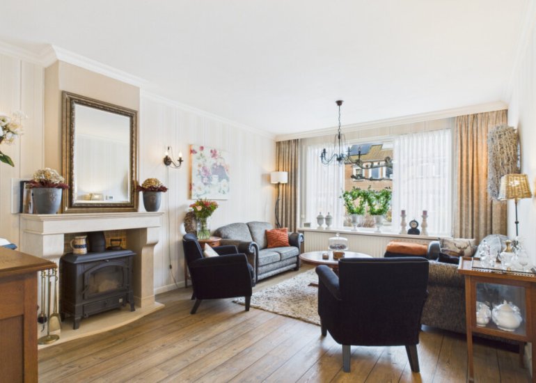  ds. Raamshof 24, Hoek