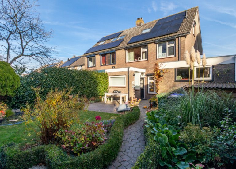  ds. Raamshof 24, Hoek