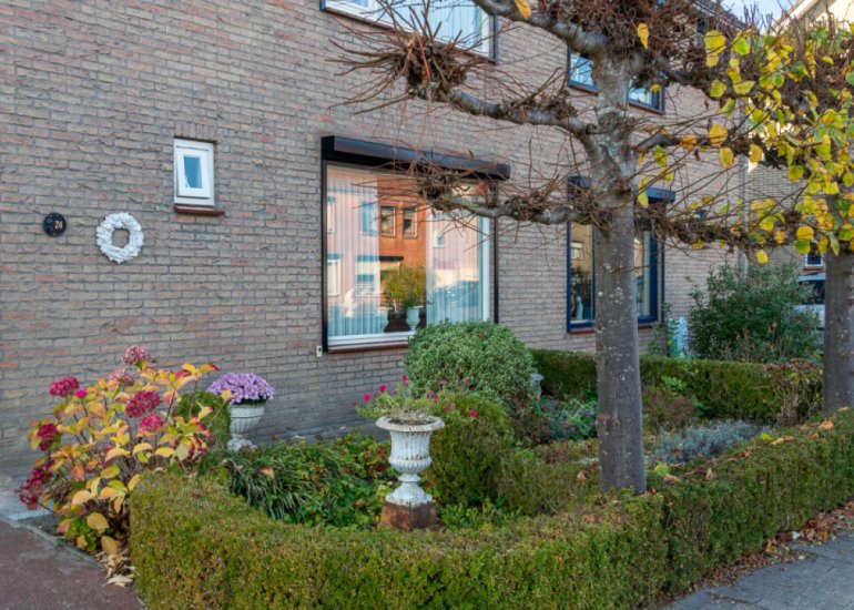  ds. Raamshof 24, Hoek