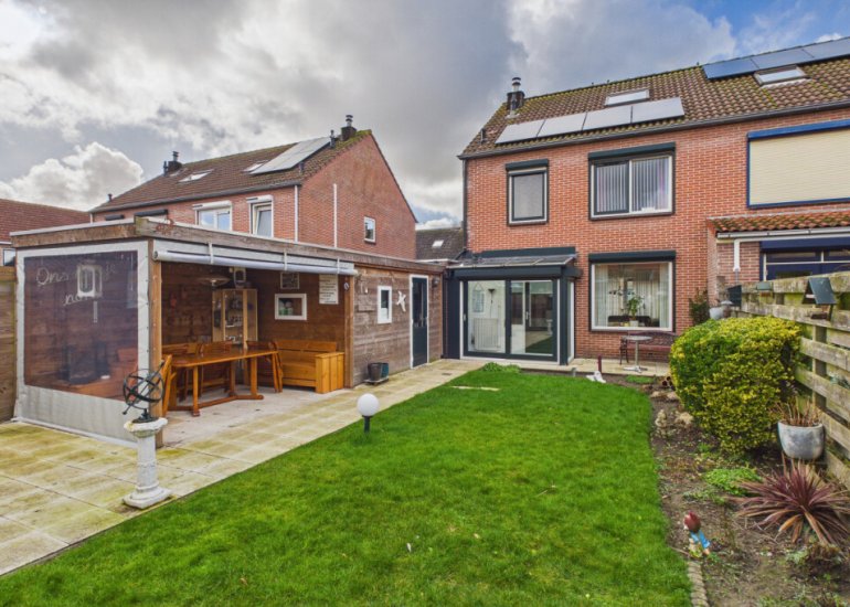  ds. Raamshof 33, Hoek