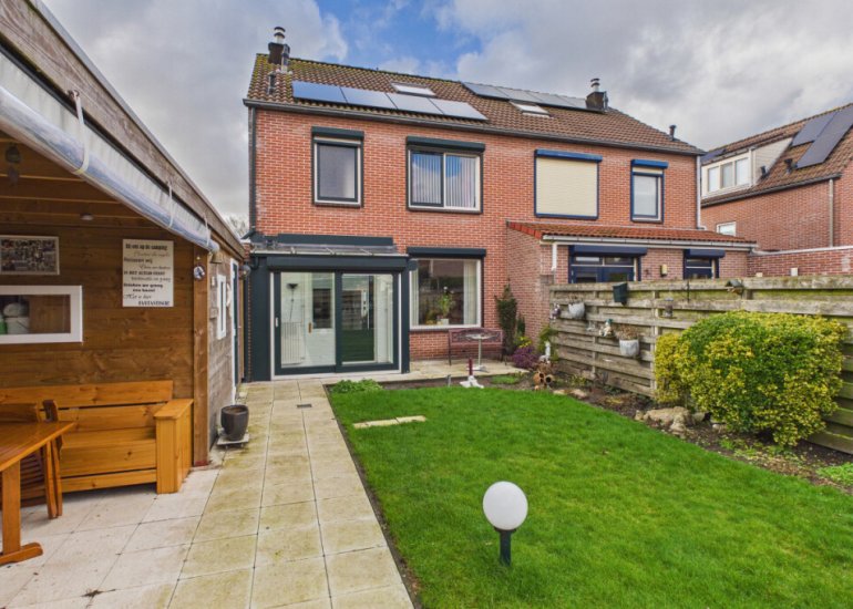  ds. Raamshof 33, Hoek