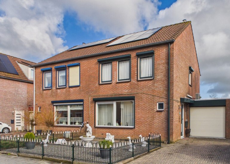  ds. Raamshof 33, Hoek