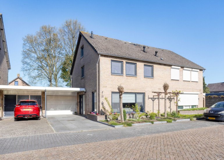  Ir Lelystraat 15, Hulst