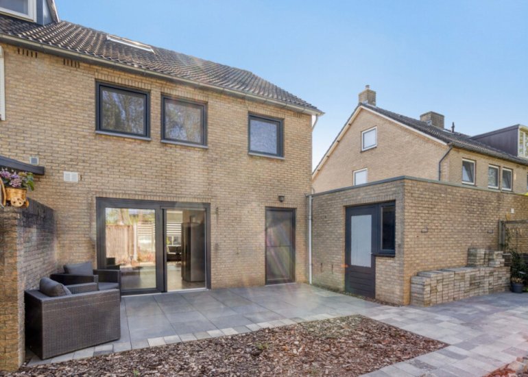  Ir Lelystraat 15, Hulst