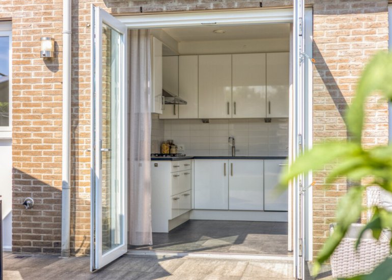  Alexander de Grotestraat 17, Hulst