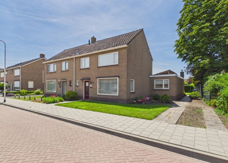  Pastoor Willemsstraat 2, Lamswaarde