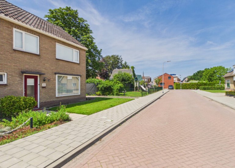  Pastoor Willemsstraat 2, Lamswaarde