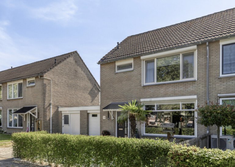  de Vosplantsoen 15, Hulst