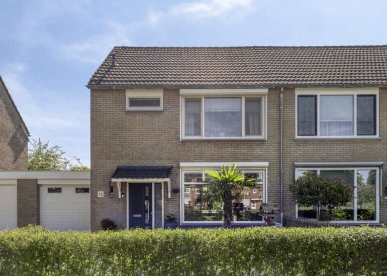  de Vosplantsoen 15, Hulst