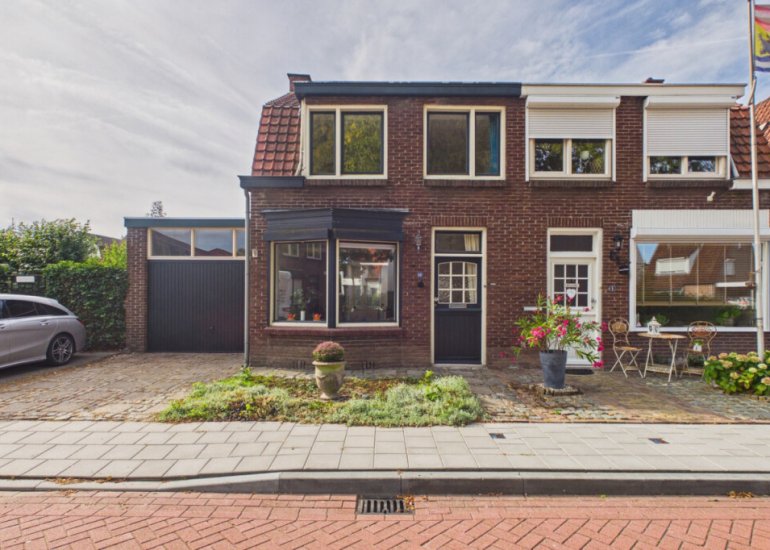  Bijlokeplein 10, Axel