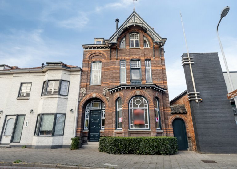 Stationsstraat 3, Axel