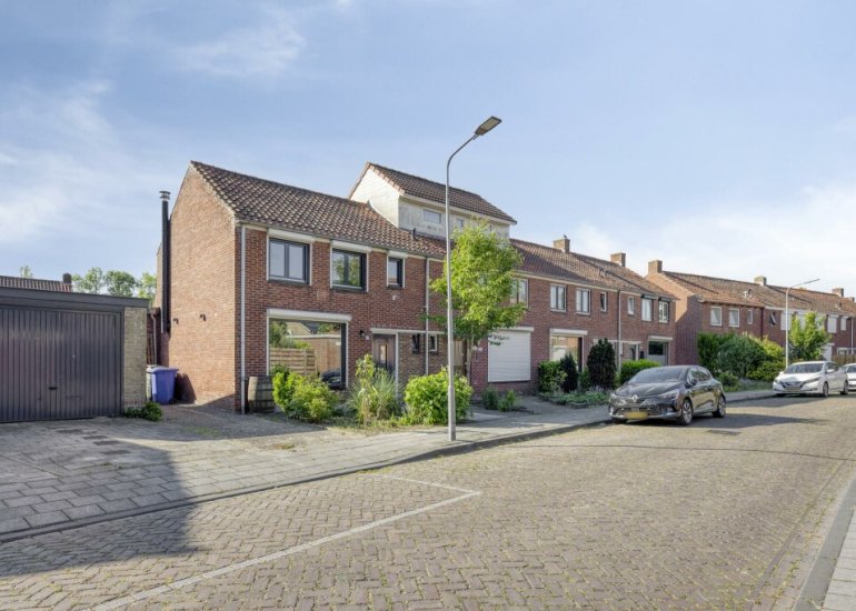  Aagje Dekenstraat 23, Terneuzen