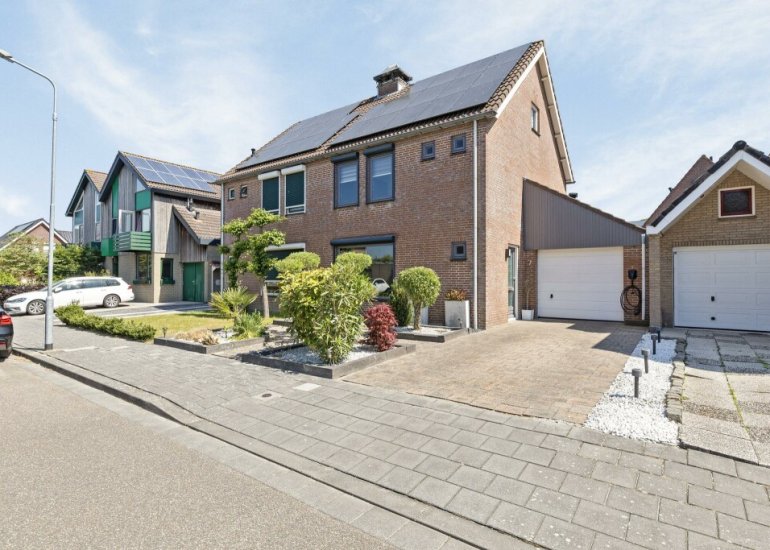  ds. Raamshof 7, Hoek
