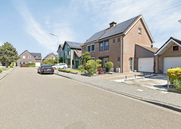  ds. Raamshof 7, Hoek