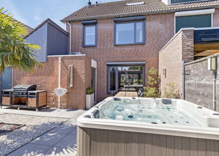  ds. Raamshof 7, Hoek