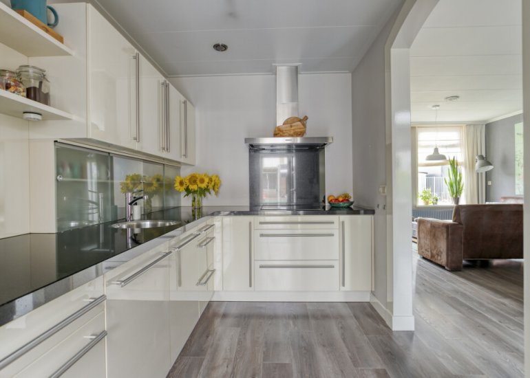 Anemonenlaan 18, Hoek