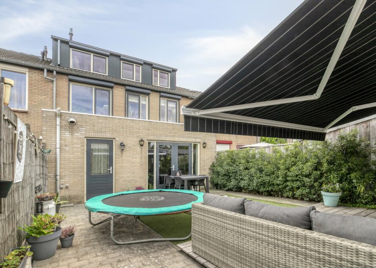 Anemonenlaan 18, Hoek