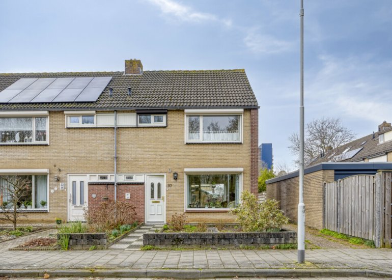  Newtonstraat 37, Terneuzen