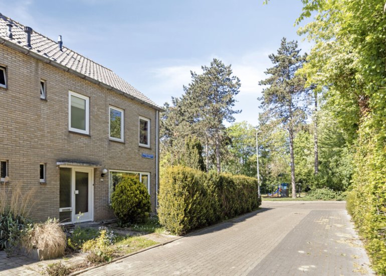  Madame Curiestraat 17, Terneuzen
