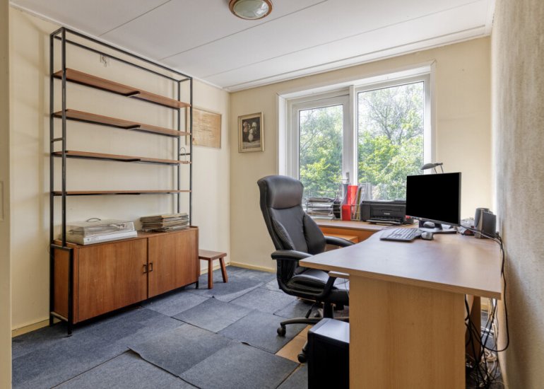  Madame Curiestraat 17, Terneuzen