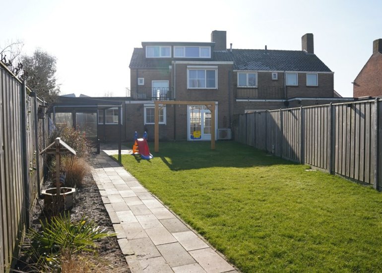  Mr. J.E. Risseeuwstraat 27, Oostburg