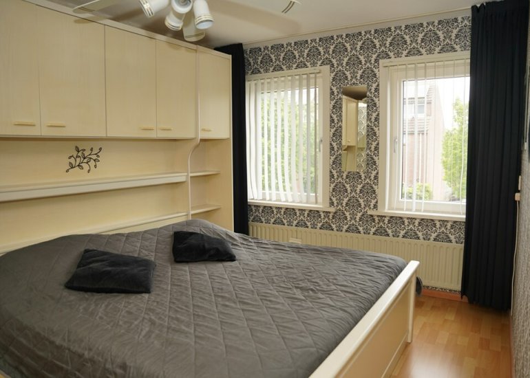  Grote Beer 34D, Oostburg