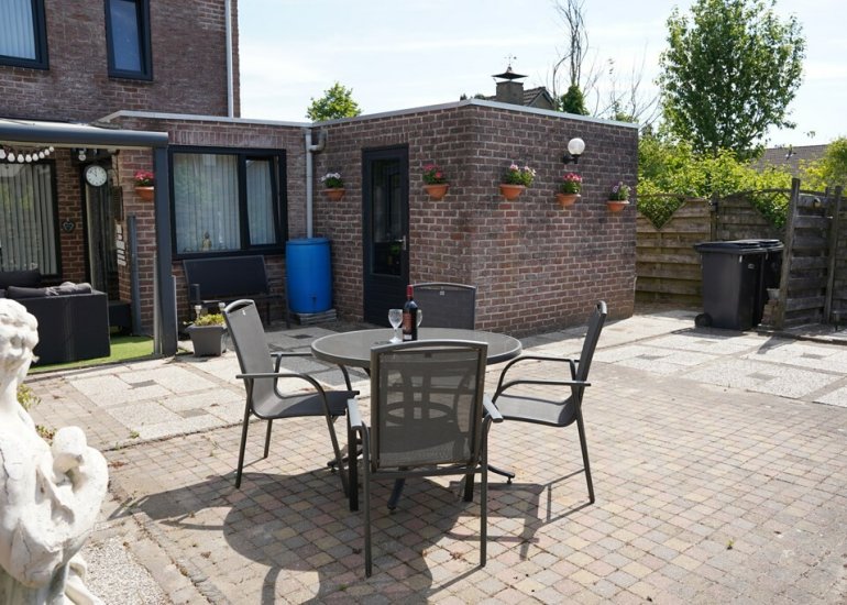  Grote Beer 34D, Oostburg