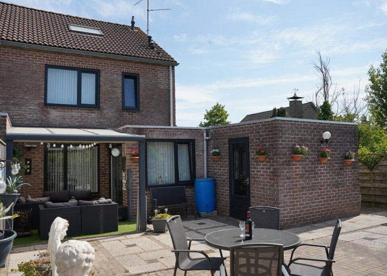  Grote Beer 34D, Oostburg