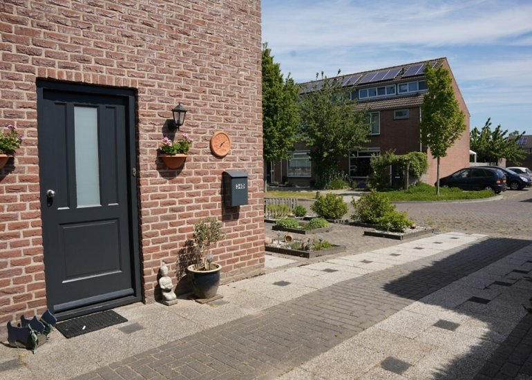  Grote Beer 34D, Oostburg