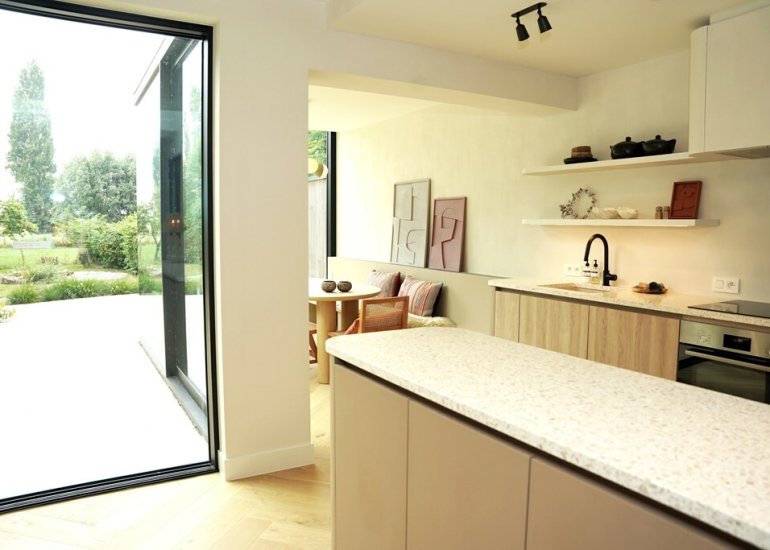 Oostburgsestraat 8, Zuidzande