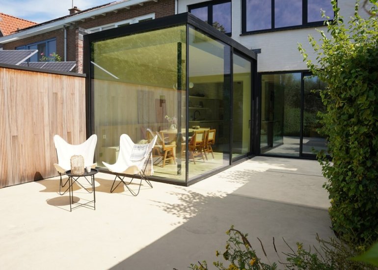 Oostburgsestraat 8, Zuidzande