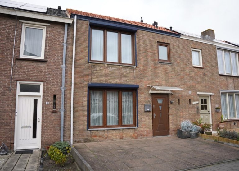  Mr. J.E. Risseeuwstraat 3, Oostburg